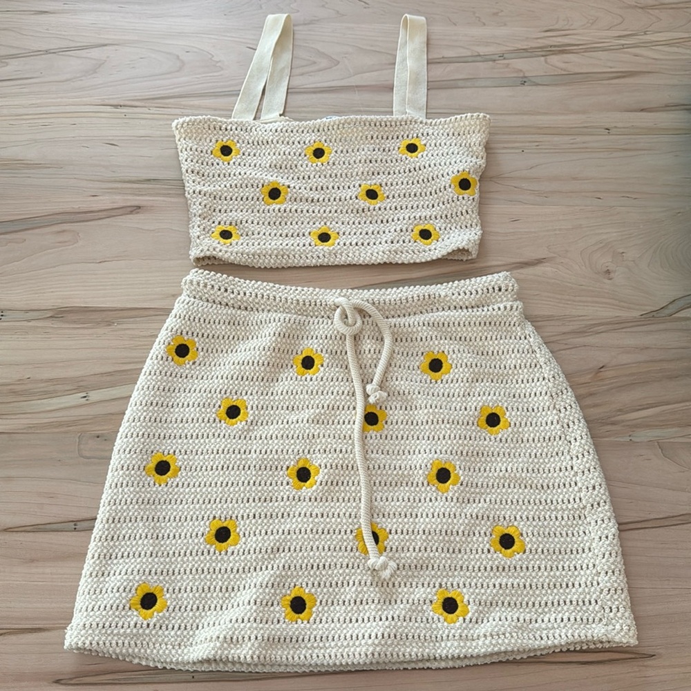 NWT Zara flower crochet two piece set